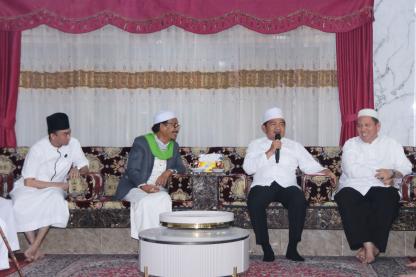 Pj Gubernur Sumut Kunjungi Kediaman Syekh Ali Akbar Marbun *Dari Bincang Sinergitas Ulama-Umara Sampai Upah-upah